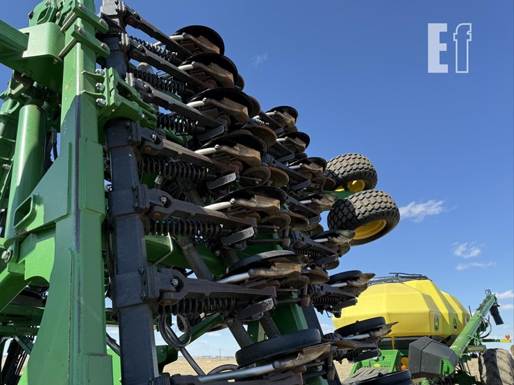 2012-john-deere-1890-image-133