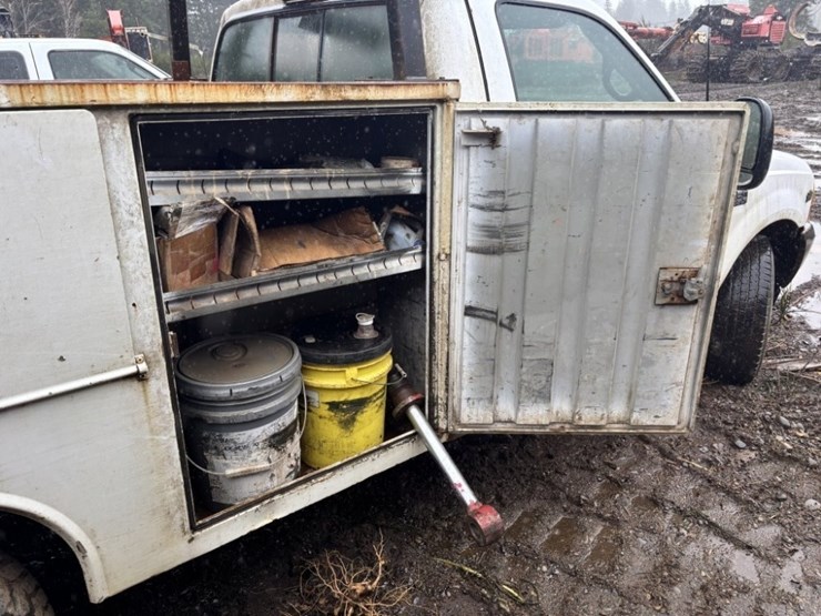 2001-ford-f350-image-16