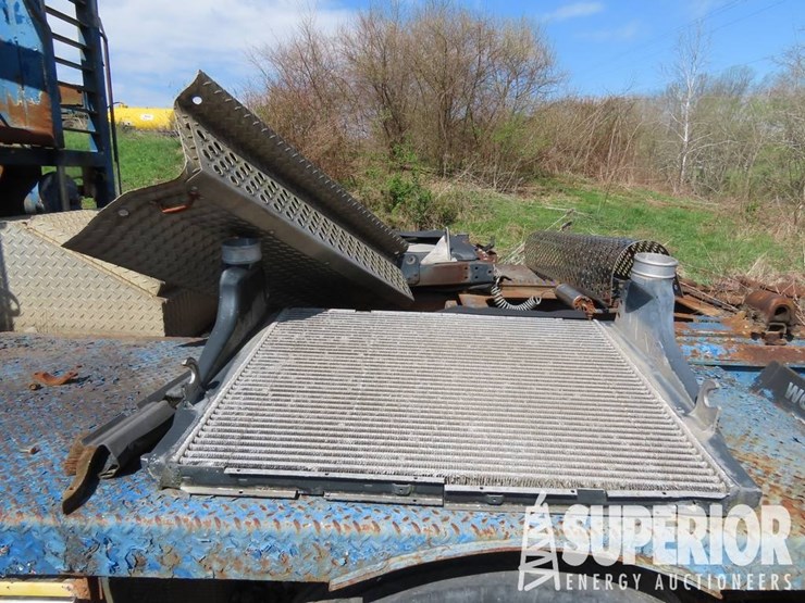 2010-kenworth-t800-image-6