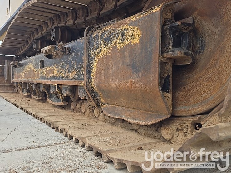 2017-caterpillar-336fl-image-21