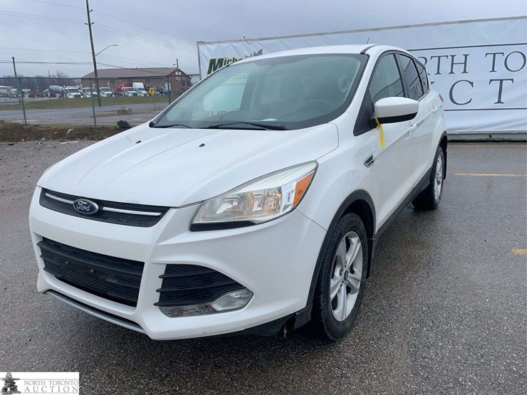 2014-ford-escape-image-1