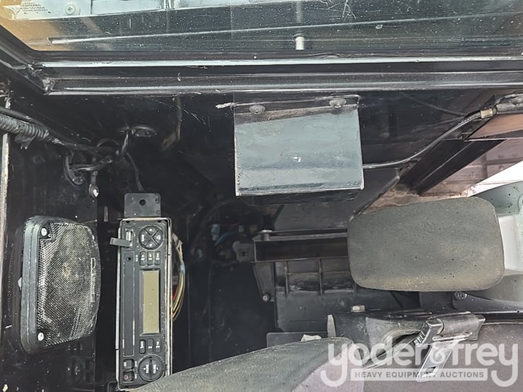 2018-caterpillar-305.5-image-104