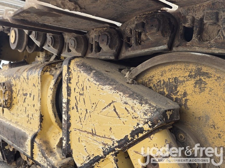 2019-caterpillar-d6-lgp-image-22