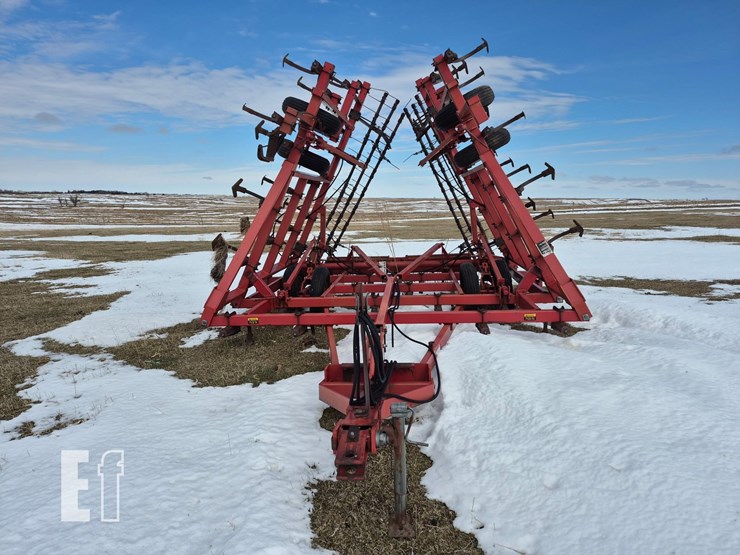 case-ih-4800-image-2