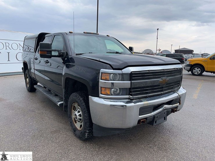 2015-chevrolet-silverado-2500hd-image-3