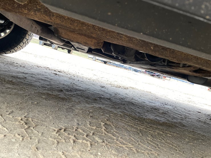 2015-chevrolet-suburban-image-83