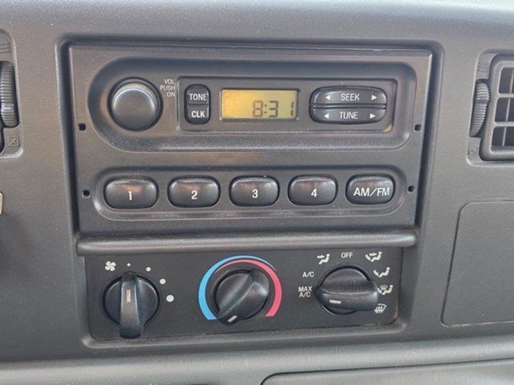 2004-ford-f350-image-50