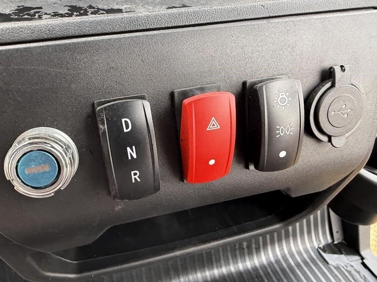 sd-lanch-sdlgc80-golf-cart-image-8