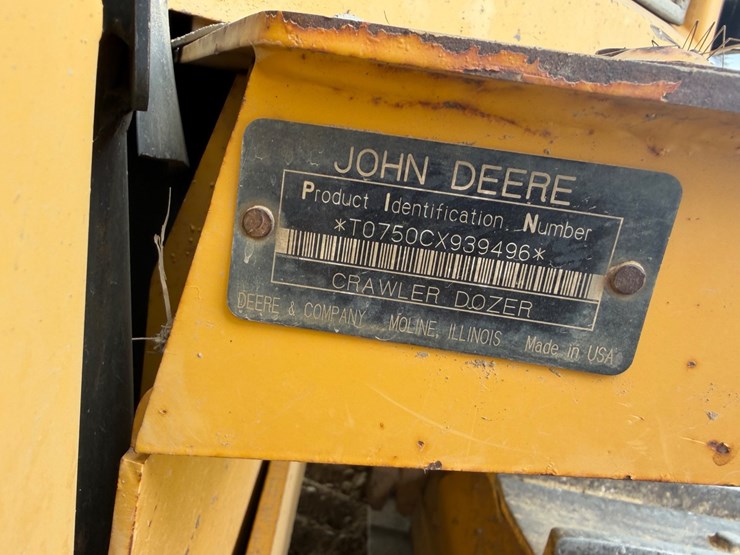 deere-750c-lt-image-34