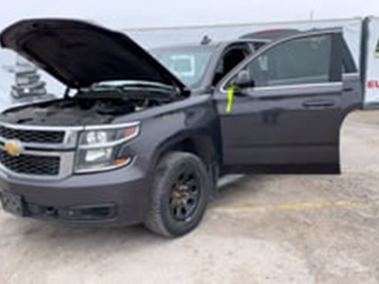 2015-chevrolet-tahoe-image-9