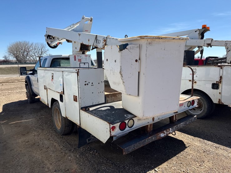 2013-ford-f550-image-4