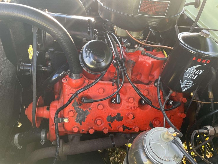 1953-ford-customline-sedan-image-90