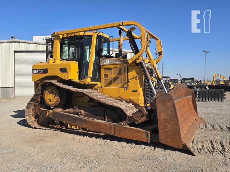 2006-caterpillar-d6r-xl-iii-image-2