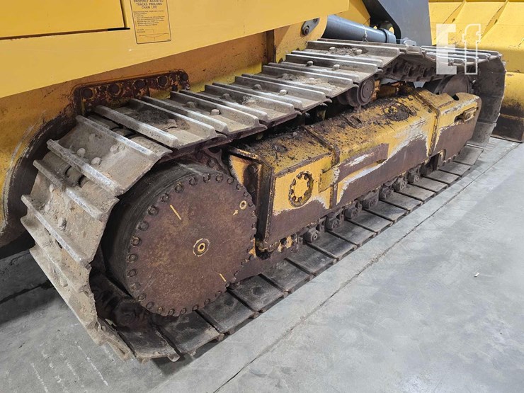 2016-deere-655k-image-34