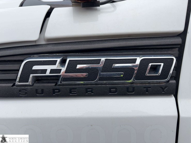 2012-ford-f550-image-15