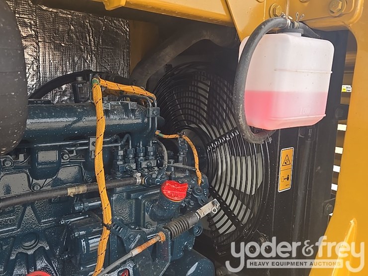 2018-caterpillar-305.5-image-64