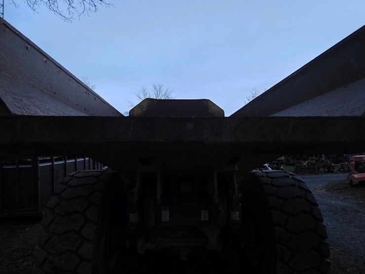 2005-komatsu-hm300-1-image-22