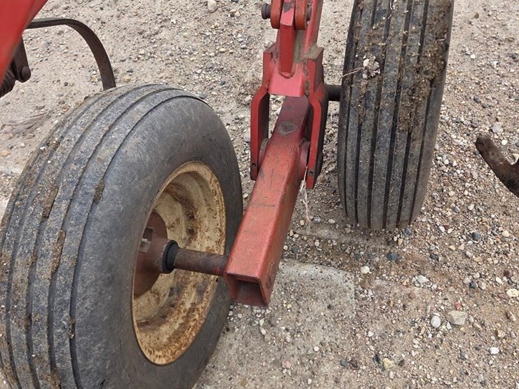 case-ih-4900-image-22