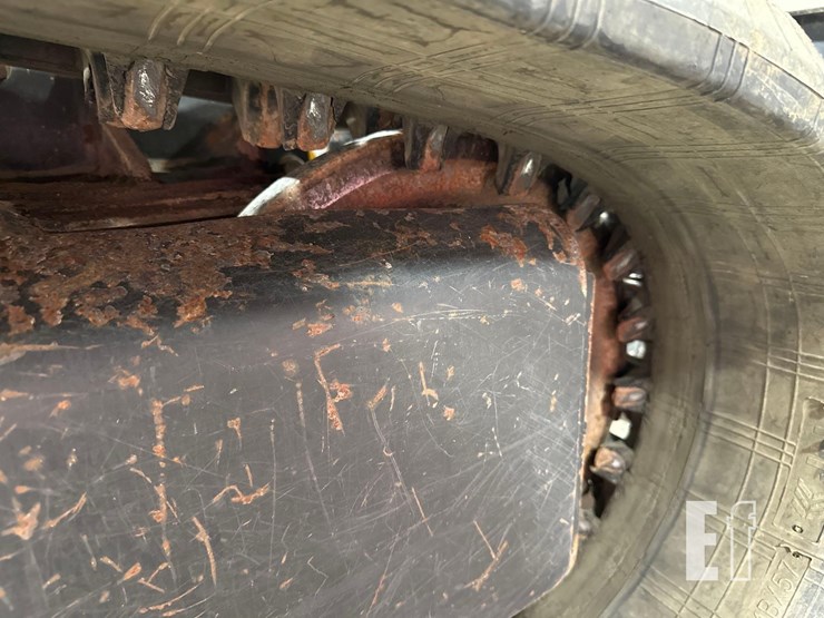 2020-jcb-3ts-8t-image-29