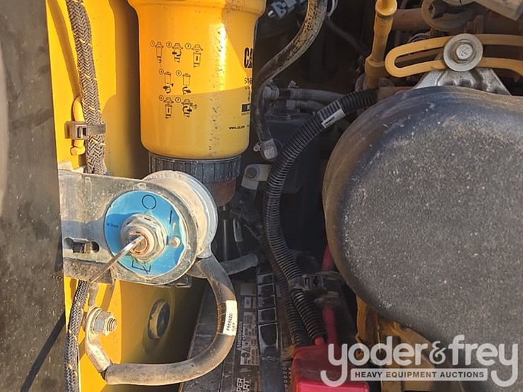 2022-caterpillar-289d3-image-52