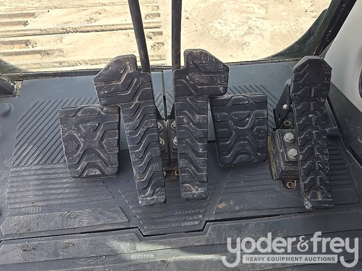 2019-caterpillar-336-image-154