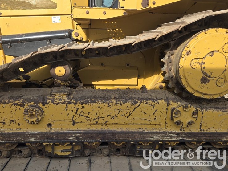 2019-caterpillar-d6-lgp-image-12