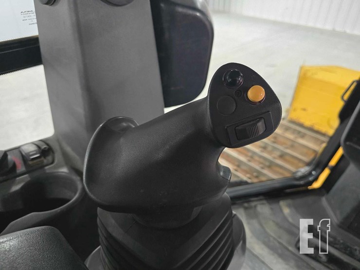 2021-caterpillar-d3-image-22