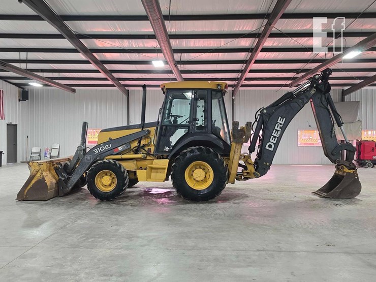 2011-deere-310sj-image-5