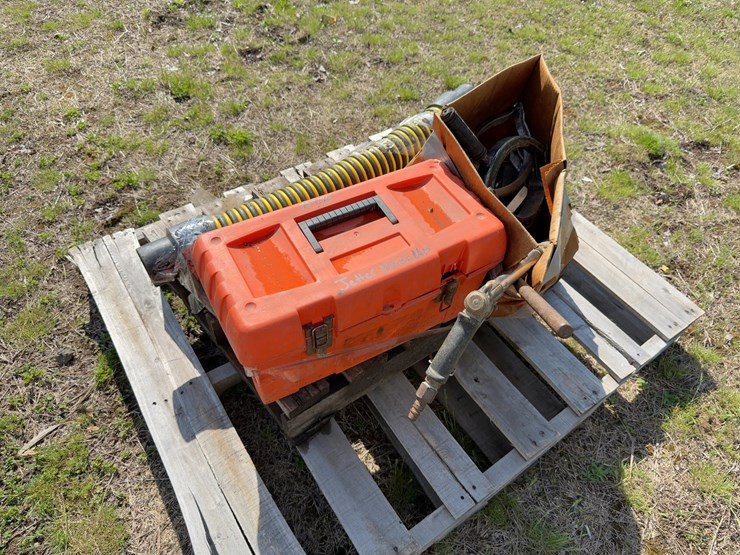 2006-international-7400-image-33