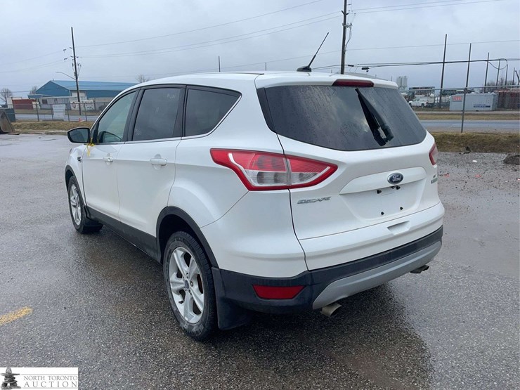 2014-ford-escape-image-7