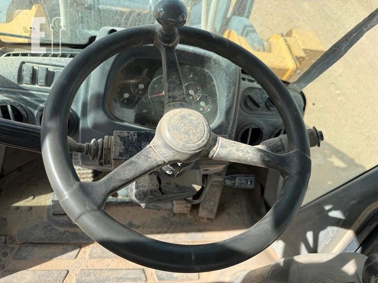 2014-hyundai-hl757tm-9a-image-15