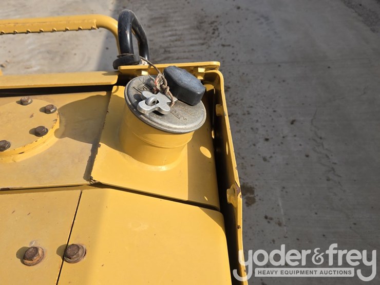 2019-caterpillar-d6-lgp-image-46