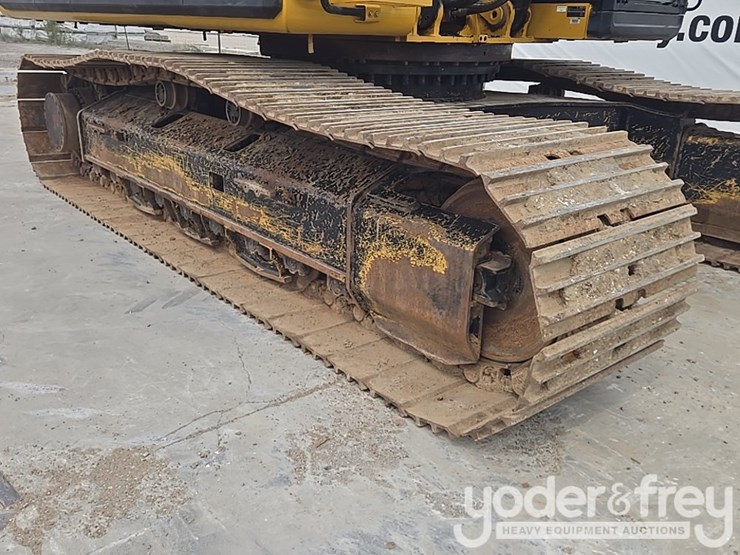 2017-caterpillar-336fl-image-17