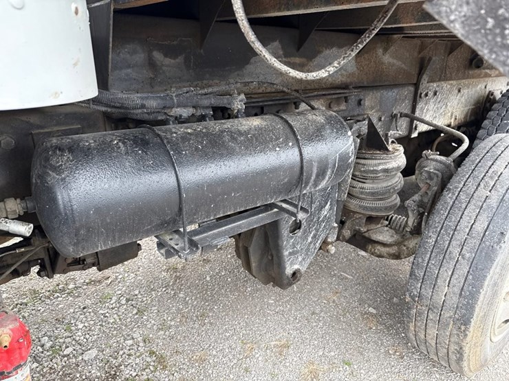 1990-peterbilt-357-image-24