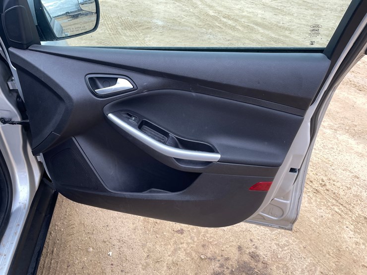 #505-•-2014-ford-focus-se-(has-wi-rebuilt-title)-image-37