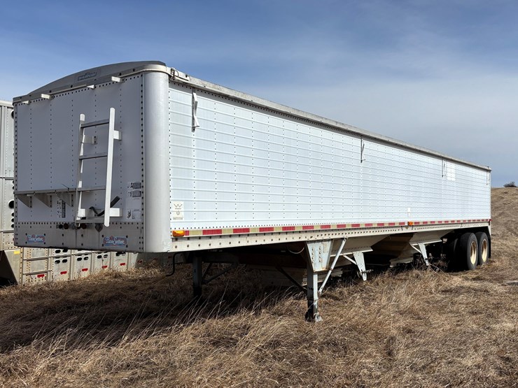 1992-wilson-grain-trailer-image-1