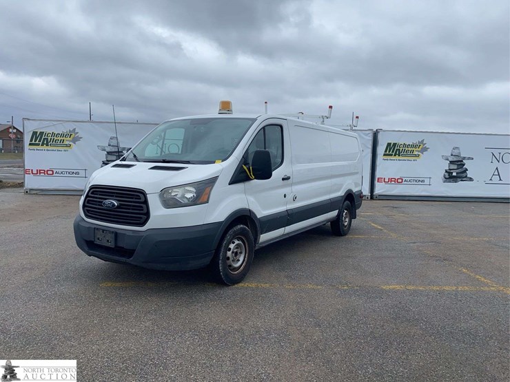 2015-ford-transit-image-1