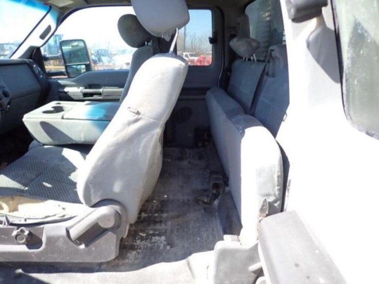 2016-ford-f550-xlt-image-19