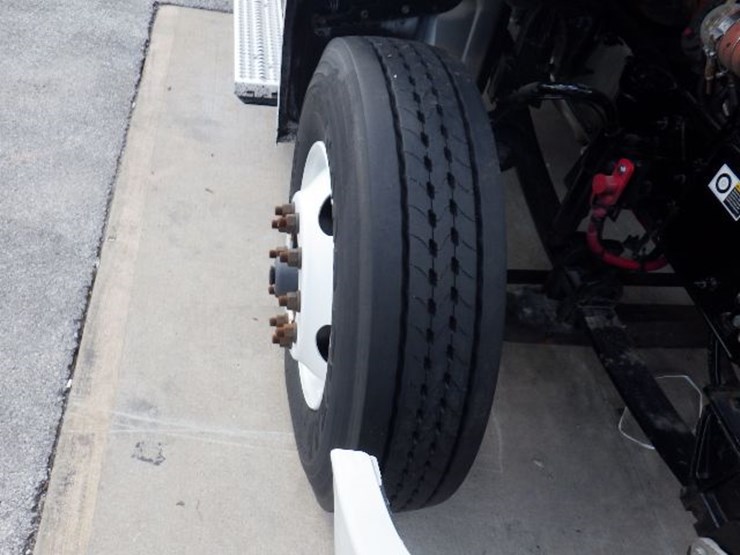 2023-kenworth-t280-image-21