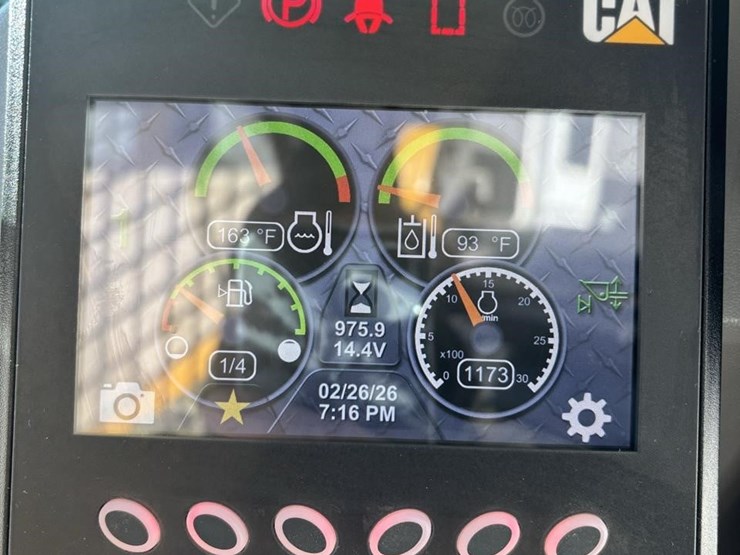 2020-caterpillar-259d3-image-12