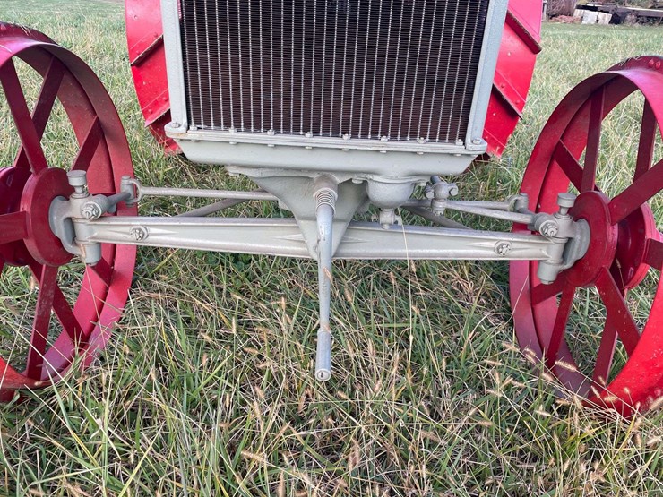 1919-fordson-tractor-image-18