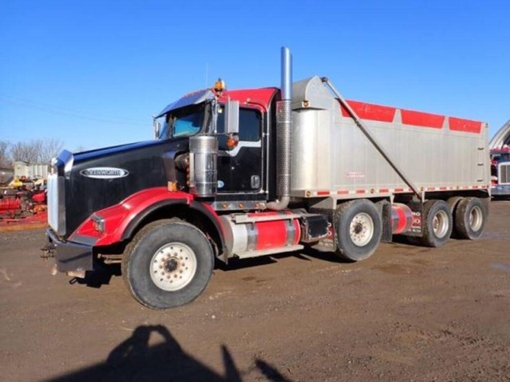 2013-kenworth-t800-image-1