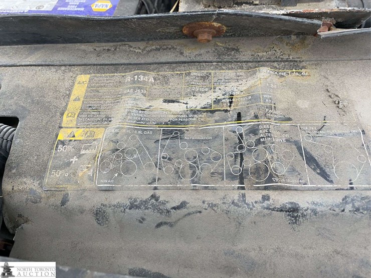 2012-ford-cargo-image-19