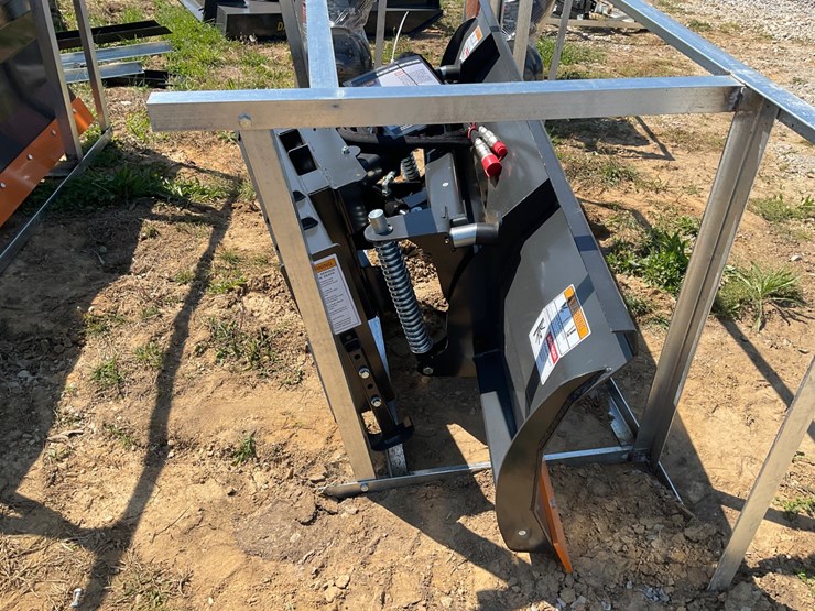 #60-•-unused-wolverine-84in-skid-steer-dozer-blade-image-2