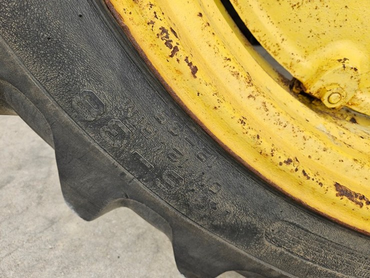 1953-john-deere-70-image-35