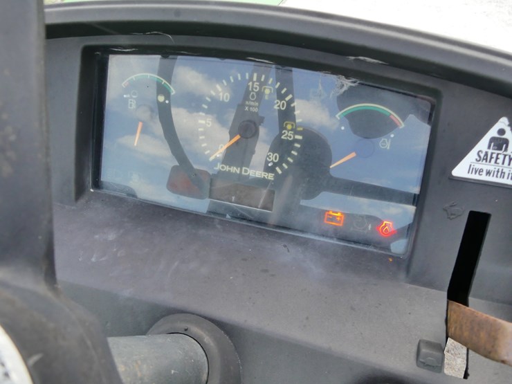 john-deere-5210-image-13