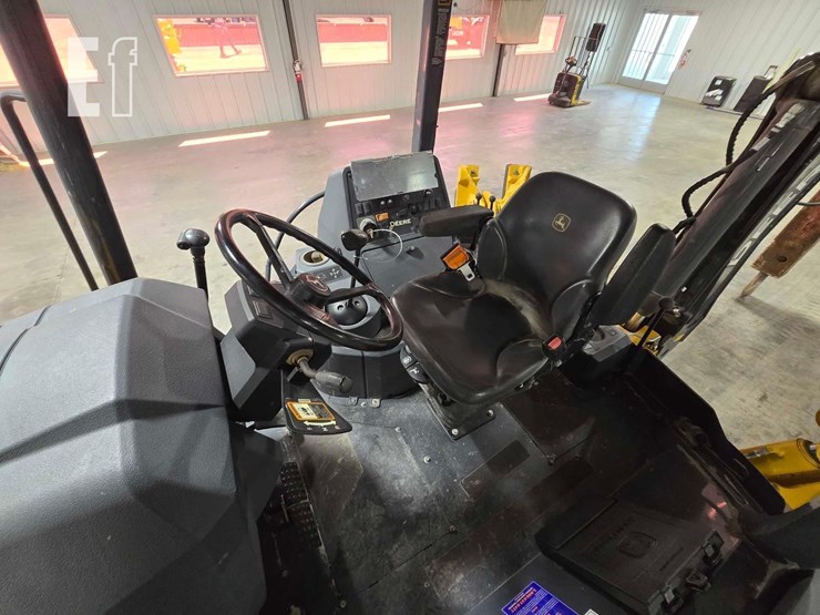 2023-deere-310-g-tier-image-16