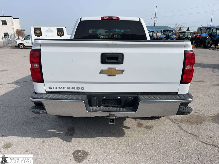 2017-chevrolet-silverado-1500-image-6