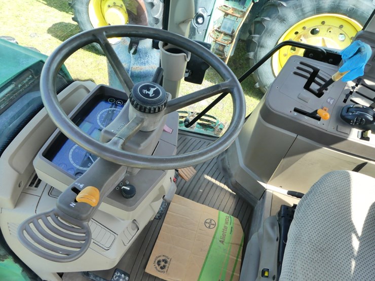 2015-john-deere-6155m-image-13