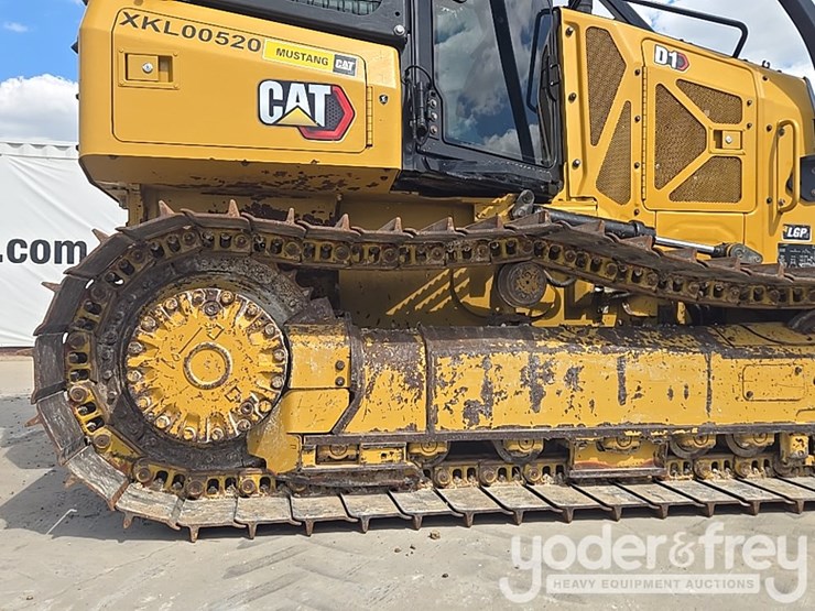 2021-caterpillar-d1-image-20